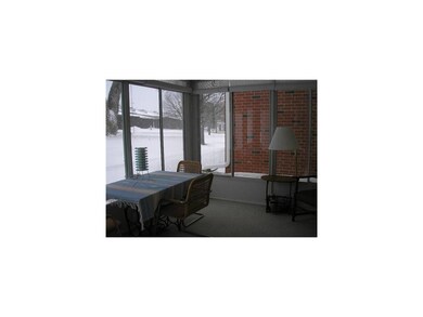 Screen Porch. Nice proch area expands your living 