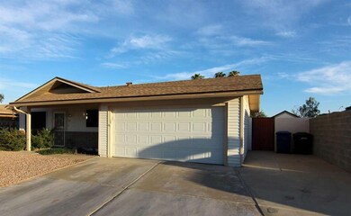 137 E Jacaranda St, Mesa, AZ 85201 - photo 2