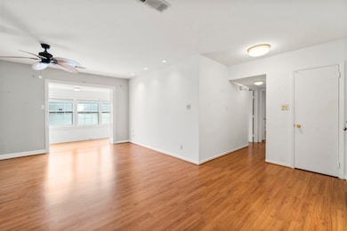 2824 Briarhurst Dr unit 14, Houston, TX 77057 - photo 6