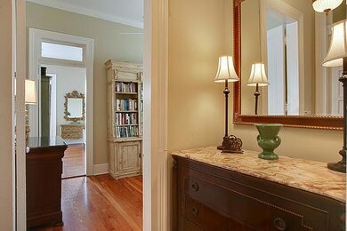 Foyer.