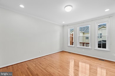 20366 Clover Field Terrace, Sterling, VA 20165 - photo 4