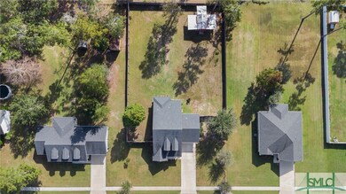 Nice spacing between homes.