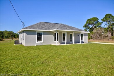 616 Summer Hill Dr, Lake Placid, FL 33852 - photo 2