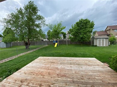 2930 Deerpath Ct, Des Moines, IA 50320 - photo 2