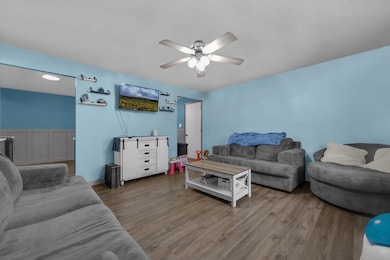 2020 Sioux Dr, Circleville, OH 43113 - photo 6