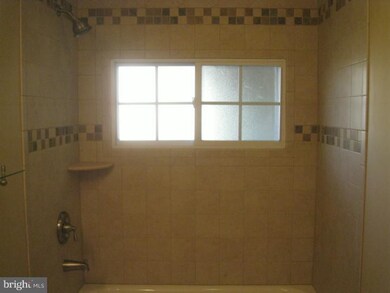 10 Petunia Ln, Willingboro, NJ 08046 - photo 4