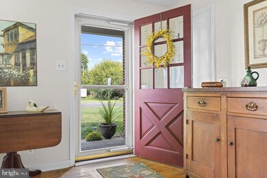 721 Edgewood Rd, Riegelsville, PA 18077 - photo 3