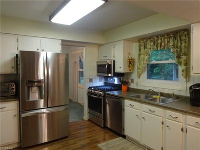 Nice and bright kitchen with all new stainless ste