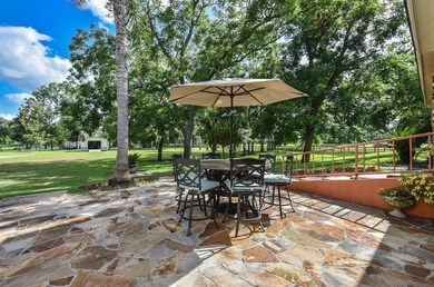 605 Perry St, Rosenberg, TX 77471 - photo 5