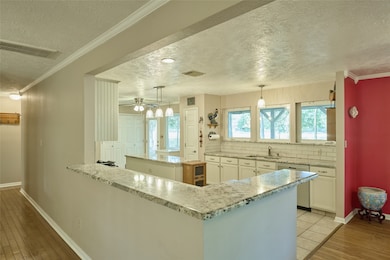 10289 Crescent Dr, Montgomery, TX 77316 - photo 5