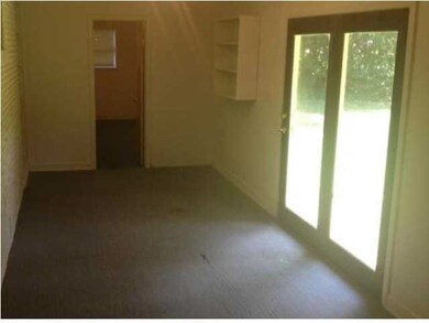 207 Oak St, Hazlehurst, MS 39083 - photo 7