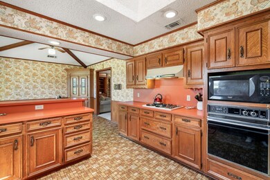 1210 Pecan Grove Rd, Ennis, TX 75119 - photo 6