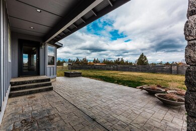 21540 Gift Rd, Bend, OR 97703 - photo 7