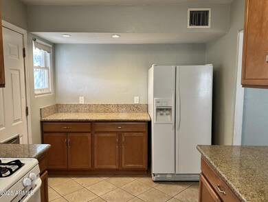 1725 E Monte Vista Rd, Phoenix, AZ 85006 - photo 4