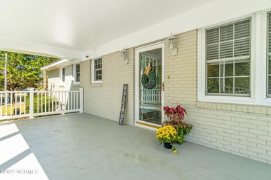 212 Chimney Branch Front Porch