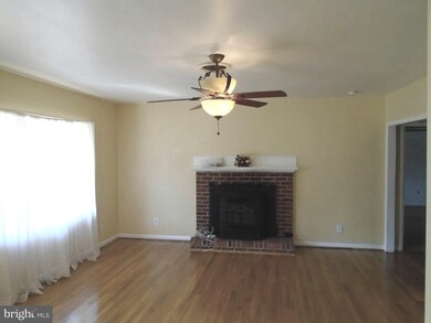 102 Mimosa Ave, Colonial Beach, VA 22443 - photo 4