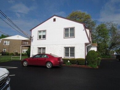 46 Pondview Dr, Oak Bluffs, MA 02536 - photo 3