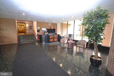 Elmont Condominium unit 304, Baltimore, MD 21215 - photo 3