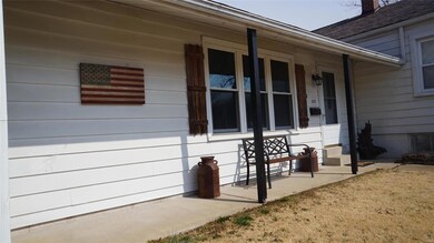 117 E Hill St, Freeburg, IL 62243 - photo 5