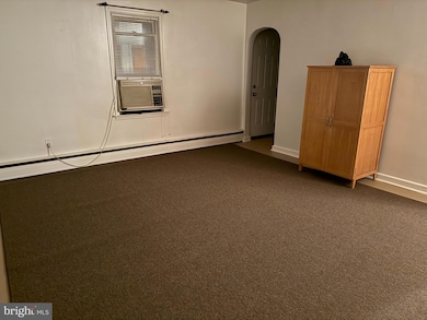 890 N Warren St, Pottstown, PA 19464 - photo 4