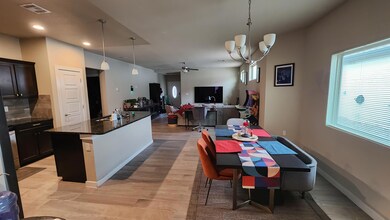 13860 Lago Vista Ave, Horizon City, TX 79928 - photo 4