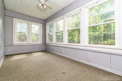 21 S Parker Rd, Ann Arbor, MI 48103 - photo 5