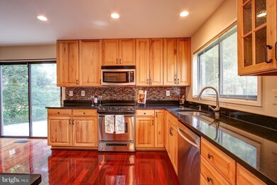 13 Cape Anne Ct, Montgomery Village, MD 20886 - photo 6