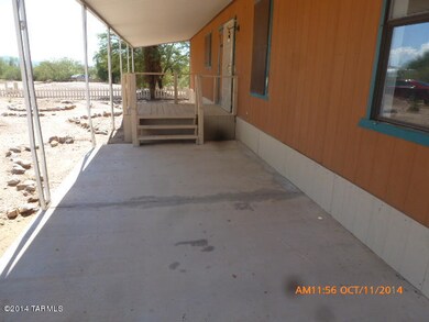 FRONT DECK & PATIO