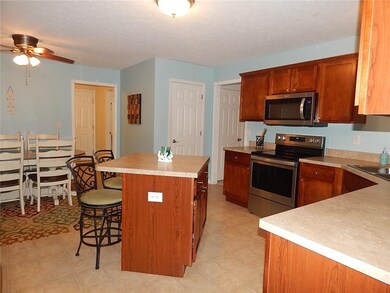 5675 Augusta Woods Dr, Plainfield, IN 46168 - photo 2