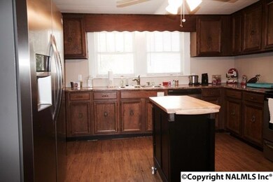 320 Brown Ave, Rainbow City, AL 35906 - photo 6
