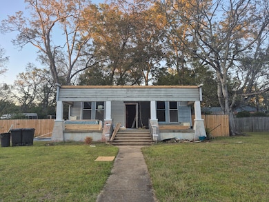 485 E Westbrook St, West Point, MS 39773 - photo 2