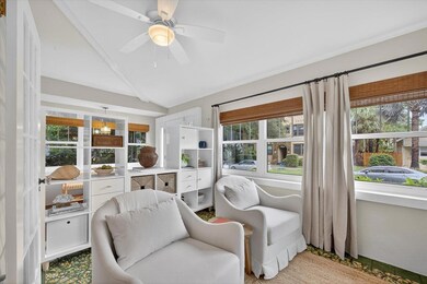 221 13th Ave NE, Saint Petersburg, FL 33701 - photo 5