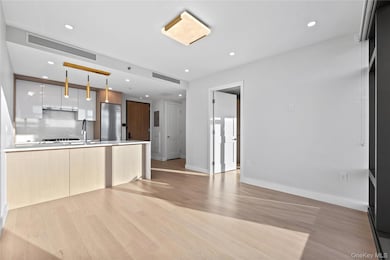 38-20 Parsons Blvd unit 619, Flushing, NY 11354 - photo 4