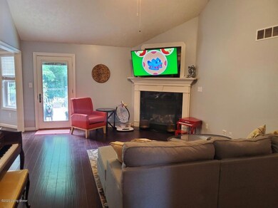 8505 William Cummins Ct, Louisville, KY 40228 - photo 3