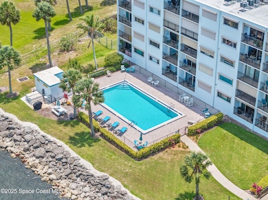 Sparkling Lap Pool