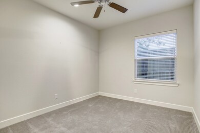 122 Knights Bridge Park Ln, Houston, TX 77018 - photo 5