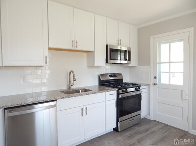 421 Cook Ave, Middlesex, NJ 08846 - photo 2