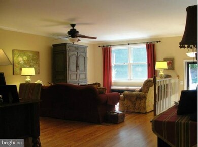 8021 Galla Knoll Cir, Springfield, VA 22153 - photo 6