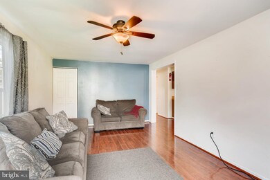 10 Rollwin Rd, Windsor Mill, MD 21244 - photo 4