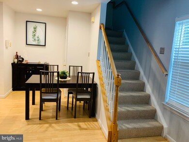 8197 Cockburn Ct unit 8197, Lorton, VA 22079 - photo 6