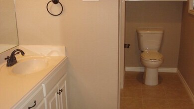 2724 Del Monte Ave, Bay City, TX 77414 - photo 5