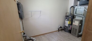 215 Manzella Ct, Rockland, MA 02370 - photo 5