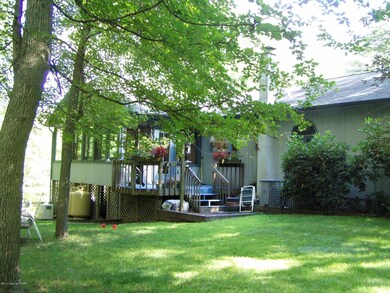 167 Blue Ridge Dr, Canadensis, PA 18325 - photo 6