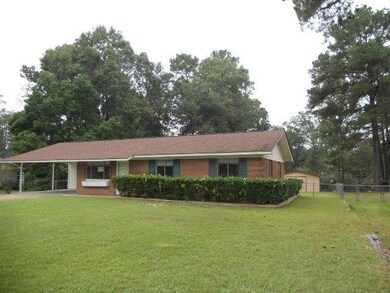 919 Oxford Dr, Laurel, MS 39440 - photo 2