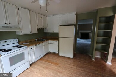 1520 Lowell Ct, Crofton, MD 21114 - photo 7