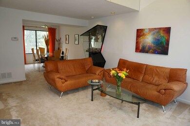 12051 Little Patuxent Pkwy, Columbia, MD 21044 - photo 2