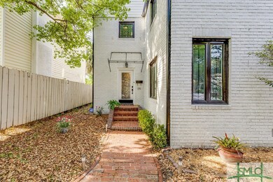 131 E 52nd St, Savannah, GA 31405 - photo 3