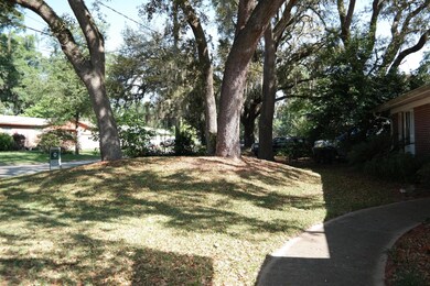 5031 Dian Wood Dr E, Jacksonville, FL 32210 - photo 4