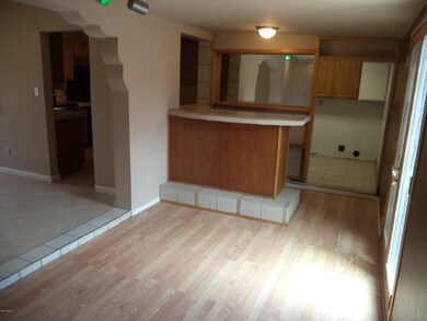 AZ room with Bar