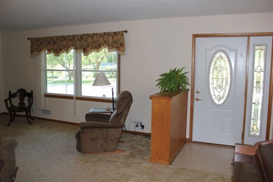 4211 Rownd St, Cedar Falls, IA 50613 - photo 7